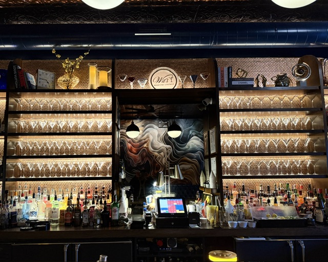 Interior of Wil's Martini Lounge
