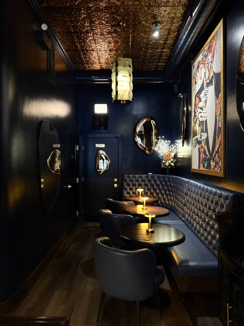 Interior detail at Wil's Martini Lounge